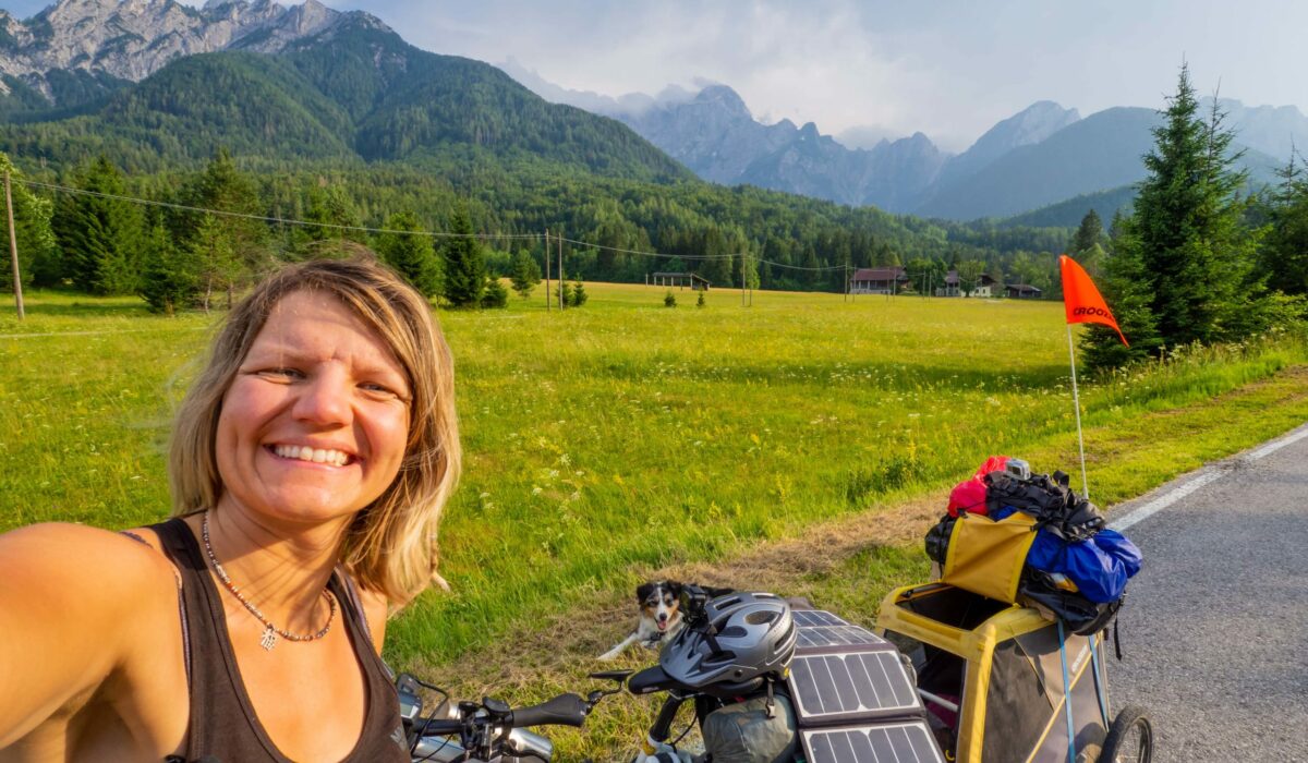 6 months alone as woman with my bicycle and my dog Zuri through Europe